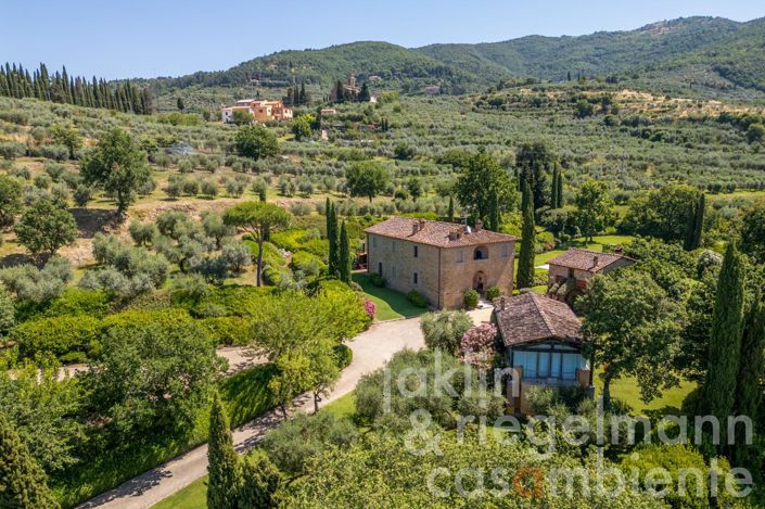 Image No.21-6 Bed Country House for sale