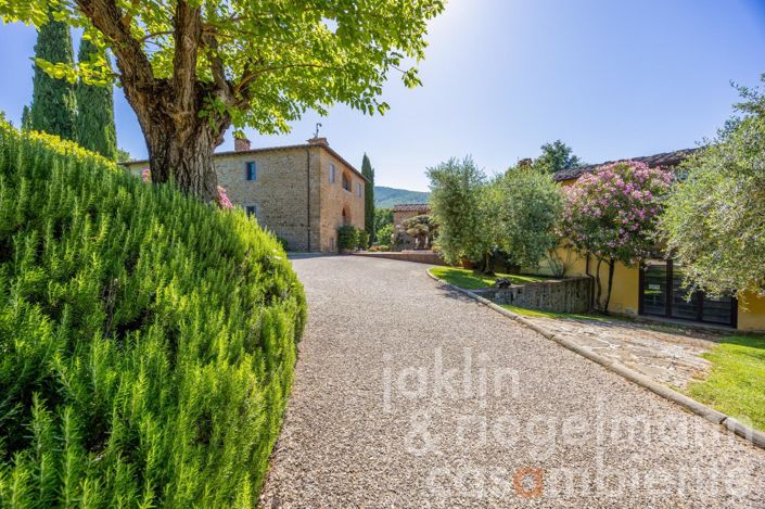 Image No.24-6 Bed Country House for sale