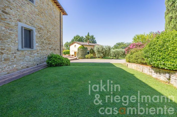 Image No.33-6 Bed Country House for sale