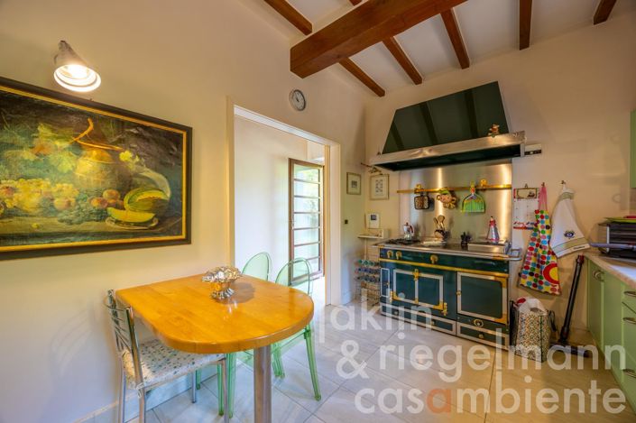 Image No.52-6 Bed Country House for sale