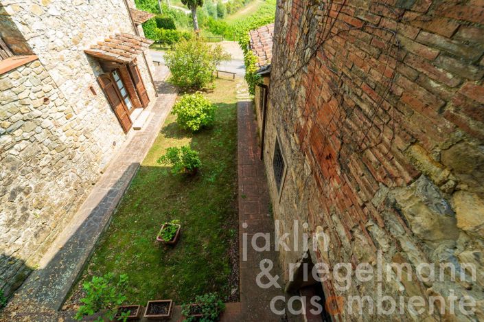 Image No.11-4 Bed Country House for sale