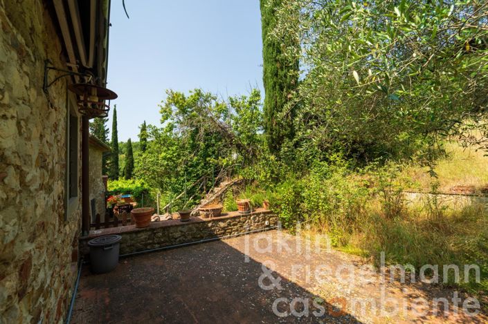 Image No.17-4 Bed Country House for sale