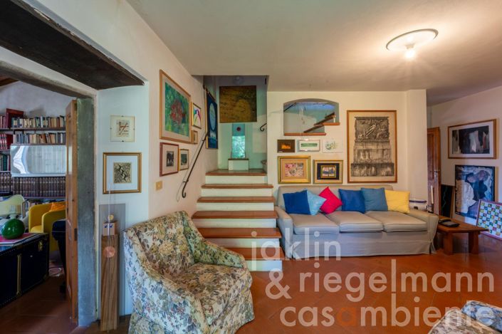 Image No.22-4 Bed Country House for sale