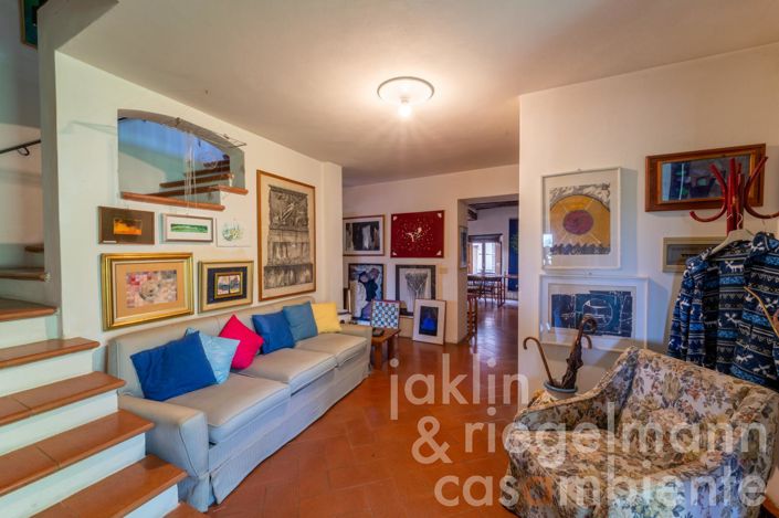 Image No.23-4 Bed Country House for sale