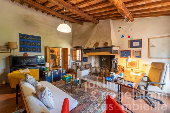 Image No.25-4 Bed Country House for sale