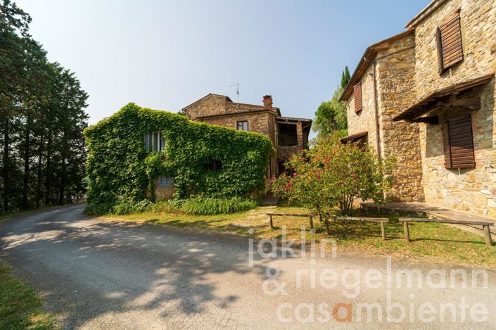 Image No.3-4 Bed Country House for sale