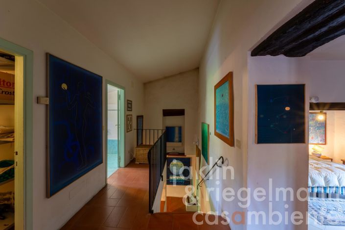 Image No.31-4 Bed Country House for sale