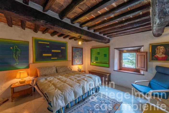 Image No.32-4 Bed Country House for sale