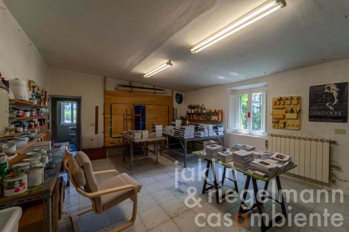 Image No.38-4 Bed Country House for sale