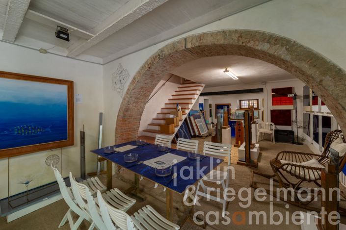 Image No.44-4 Bed Country House for sale