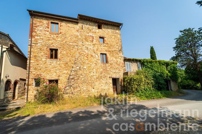 Image No.7-4 Bed Country House for sale