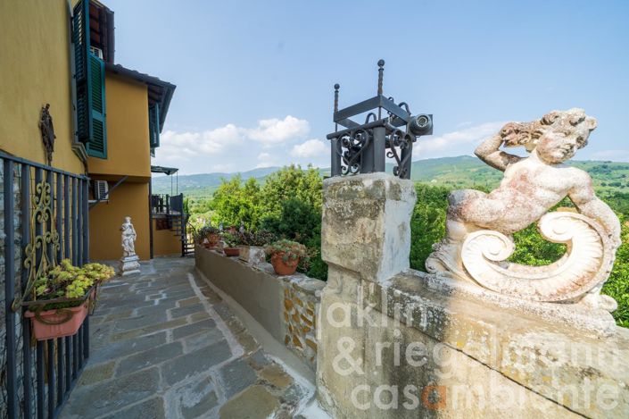 Image No.25-8 Bed Villa for sale