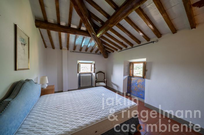 Image No.46-8 Bed Villa for sale