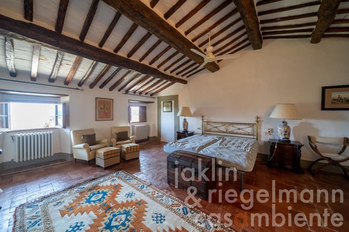 Image No.49-8 Bed Villa for sale
