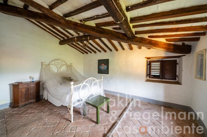 Image No.58-8 Bed Villa for sale