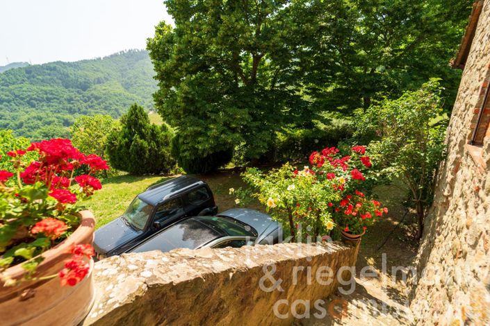 Image No.16-5 Bed Country House for sale