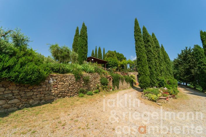 Image No.18-5 Bed Country House for sale