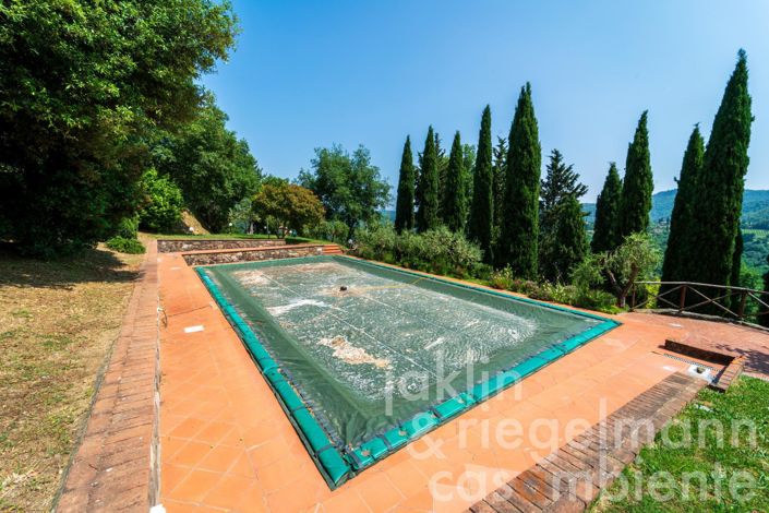 Image No.19-5 Bed Country House for sale