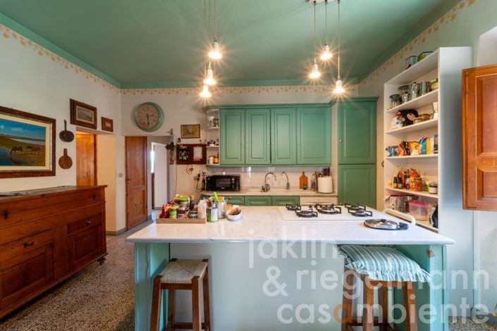 Image No.29-5 Bed Country House for sale