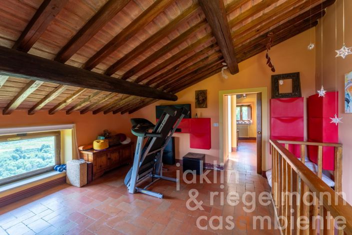 Image No.36-5 Bed Country House for sale