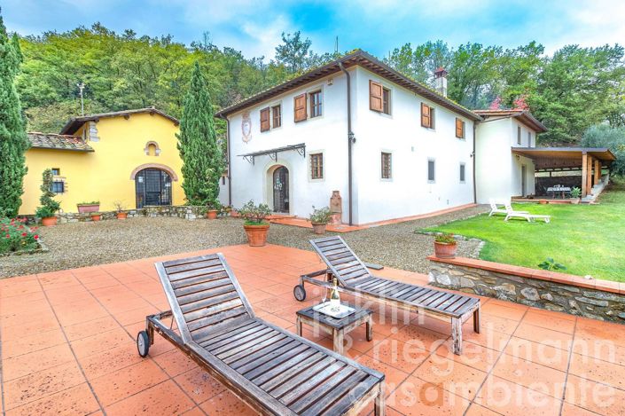 Image No.10-12 Bed Farmhouse for sale