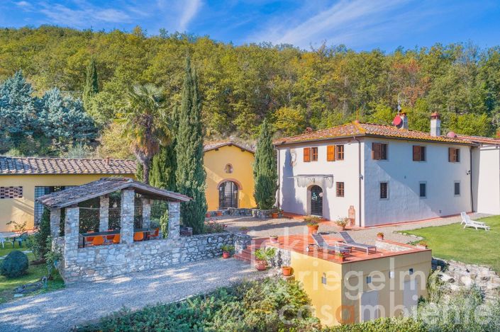 Image No.14-12 Bed Farmhouse for sale