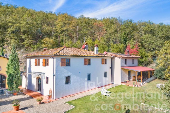 Image No.15-12 Bed Farmhouse for sale