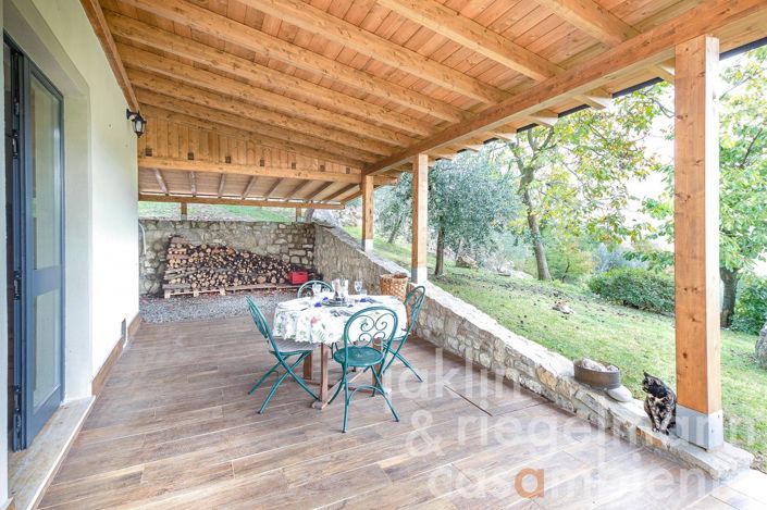 Image No.21-12 Bed Farmhouse for sale