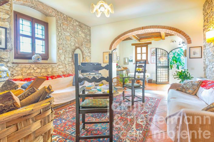 Image No.26-12 Bed Farmhouse for sale