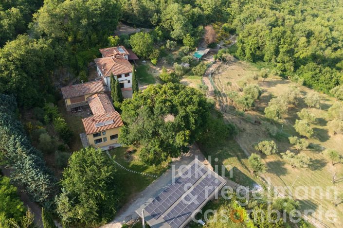 Image No.8-12 Bed Farmhouse for sale