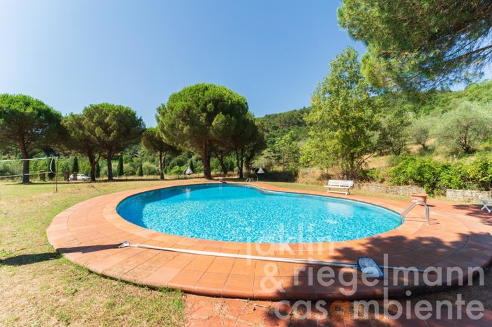 Image No.14-3 Bed Country House for sale