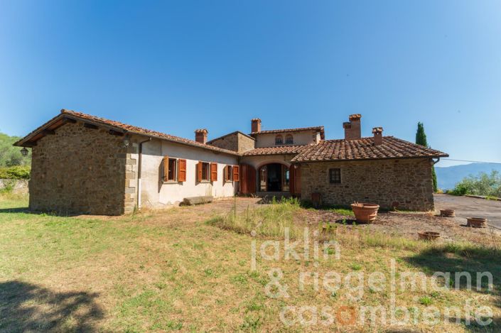 Image No.19-3 Bed Country House for sale