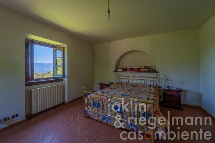 Image No.33-3 Bed Country House for sale