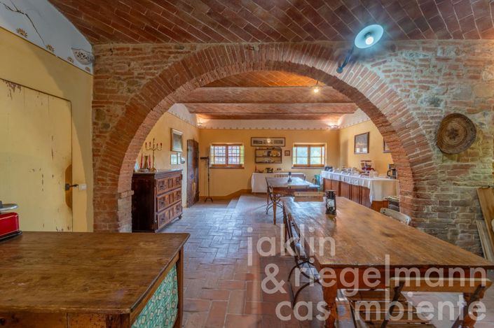 Image No.22-9 Bed Country House for sale