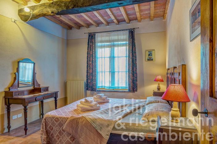 Image No.45-9 Bed Country House for sale