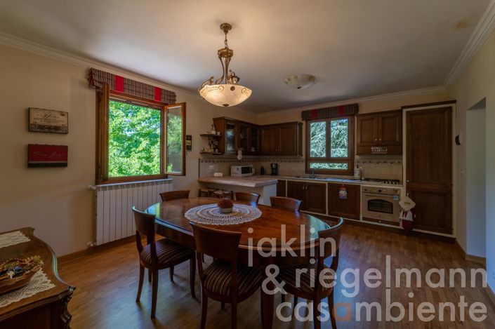 Image No.17-Maison de campagne de 4 chambres à vendre à Arezzo