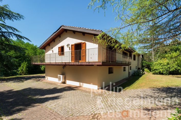 Image No.3-Maison de campagne de 4 chambres à vendre à Arezzo