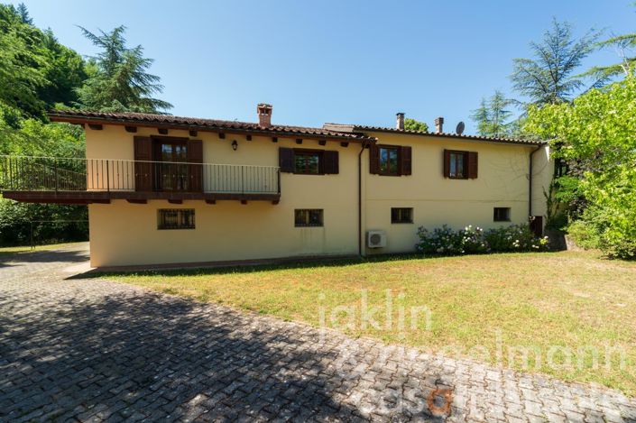 Image No.4-Maison de campagne de 4 chambres à vendre à Arezzo