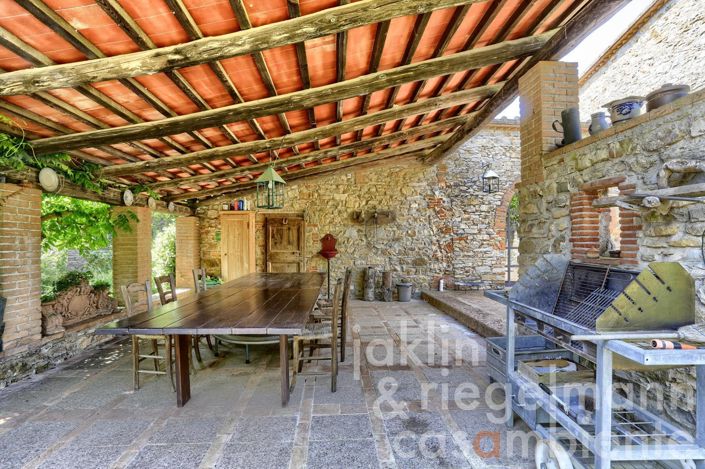 Image No.10-4 Bed Country House for sale