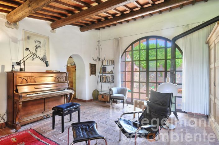 Image No.21-4 Bed Country House for sale