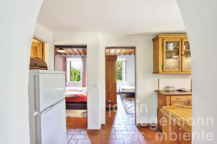 Image No.22-4 Bed Country House for sale