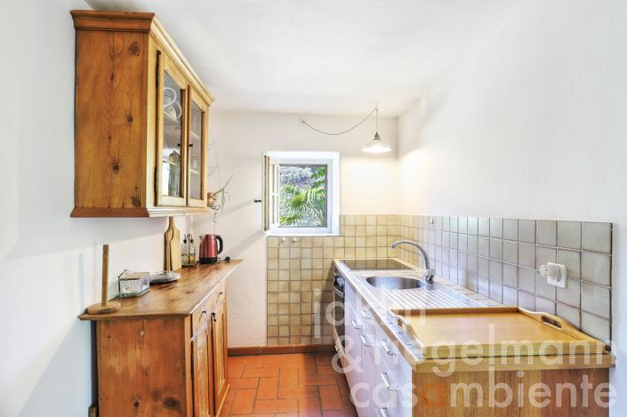 Image No.23-4 Bed Country House for sale