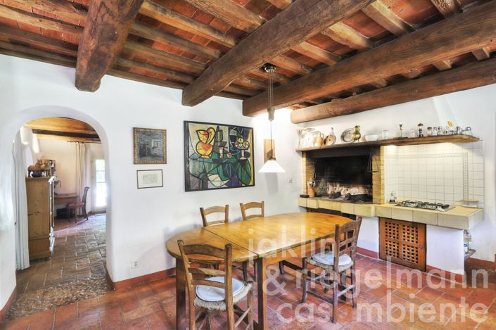 Image No.26-4 Bed Country House for sale