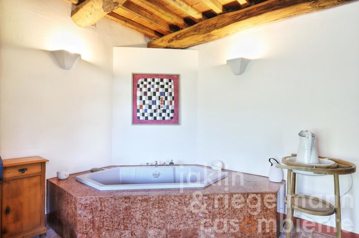 Image No.29-4 Bed Country House for sale