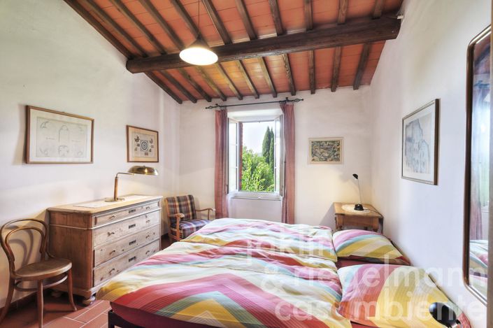 Image No.32-4 Bed Country House for sale