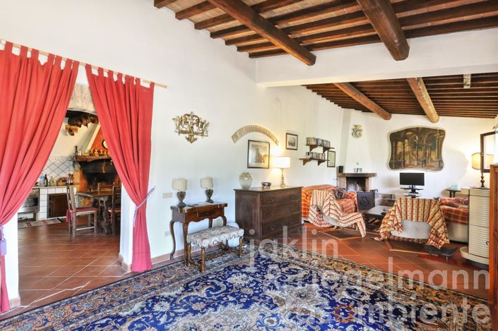 Image No.12-4 Bed Country House for sale