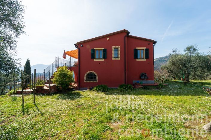 Image No.11-5 Bed Country House for sale