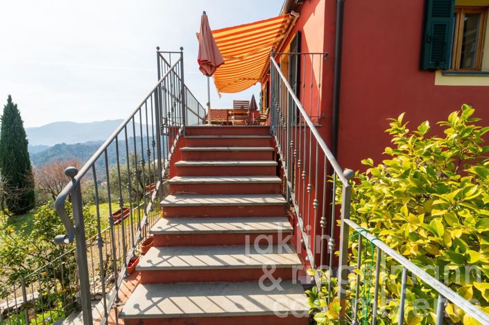 Image No.17-5 Bed Country House for sale