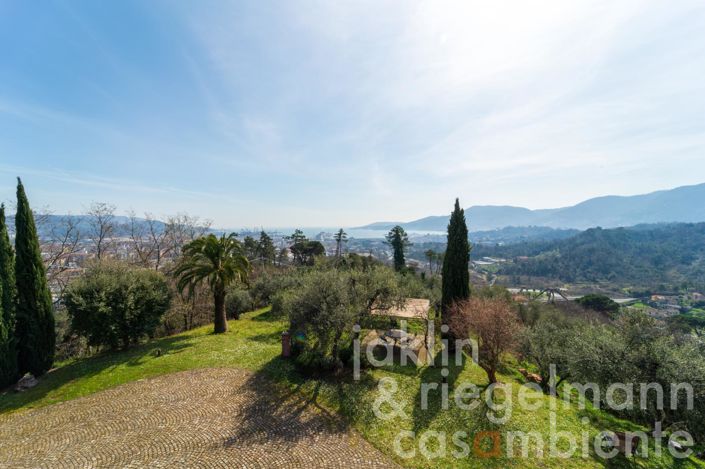 Image No.26-5 Bed Country House for sale