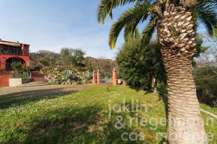 Image No.27-5 Bed Country House for sale